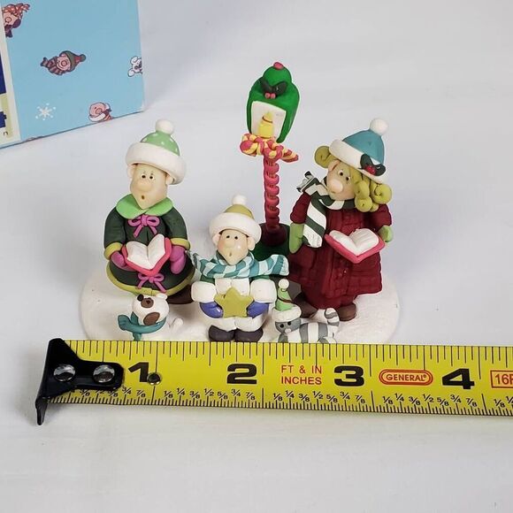 1999 The Little Street Collection "The Christmas Carolers" Figurine by Elayne Wa - Picture 5 of 8